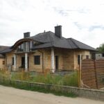 Wole oko 11 m po wymianie na prefabrykowaną konstrukcję – widok z boku domu