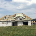 Wole oko 8 m zamontowane na domu jednorodzinnym — widok z zewnątrz — firma Wole Oko